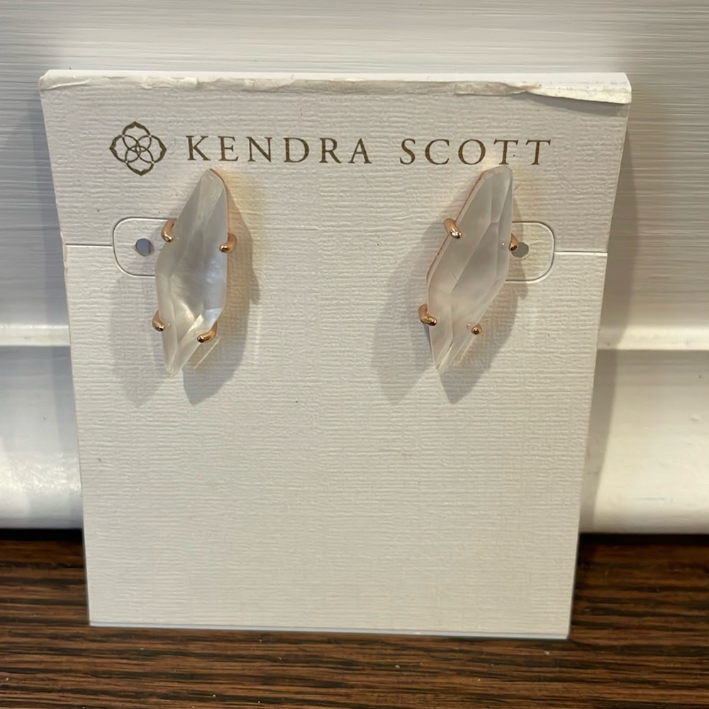 KENDRA SCOTT White Iridescent Stone Earrings - Rose Gold - Never Worn